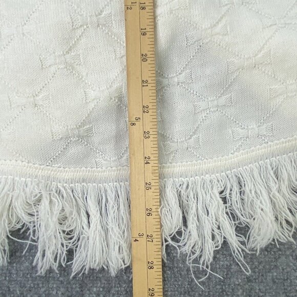 60s 70s Penrose Knitwear Wintuk Orlon Fringe Cape Poncho White Boho Festival VTG - Picture 5 of 12